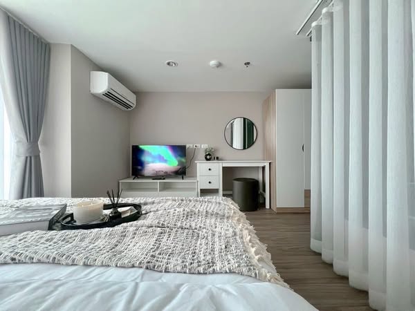 bedroom and living room of Metro Sky Prachachuen