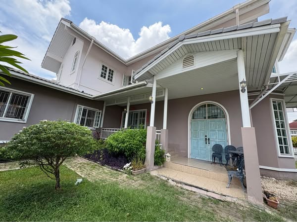 Mueang Thong 4 Village