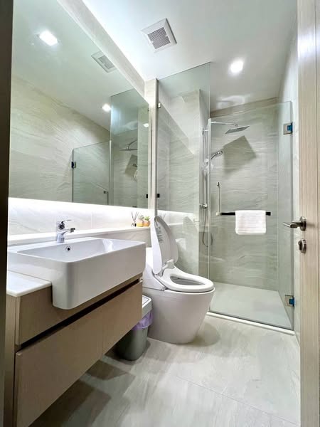 bathroom of Ratchathewi