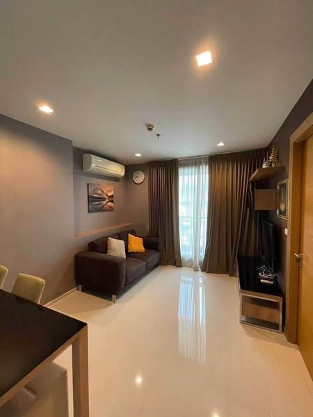 living room of RHYTHM Ratchada-Huaykwang