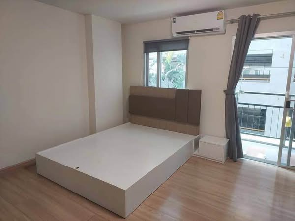 bedroom of The Escape Condominium – ดิ เอสเคป คอนโดมิเนียม