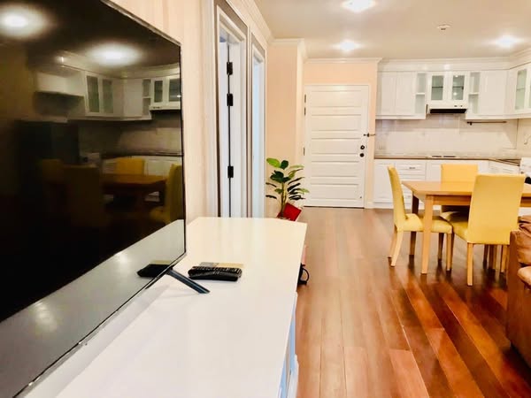 room interior and kitchen of Aree Place Condominium