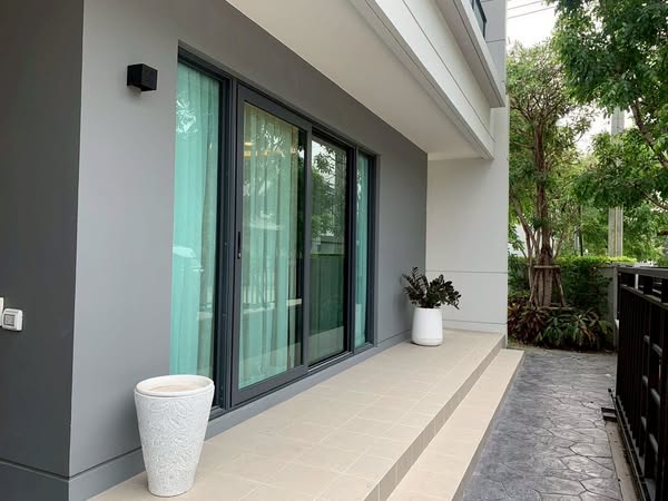 room interior of Centro Bangna