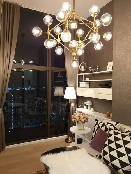 living room and bedroom of Chewathai Residence Asoke