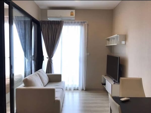 bedroom of Condolette Midst Rama 9