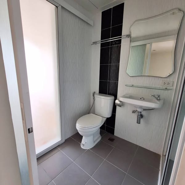 room interior and bathroom of Humble Living At Yuyen