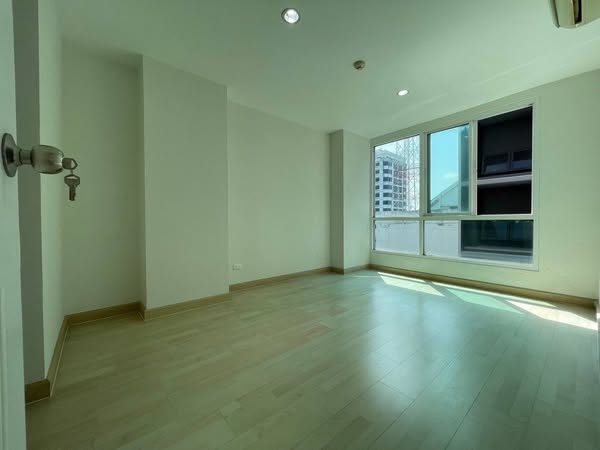 Levo Lat Phrao 18 Project 2