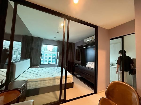 bedroom and room interior of Life Asoke