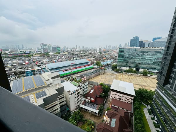 Life Rama 4 – Asoke