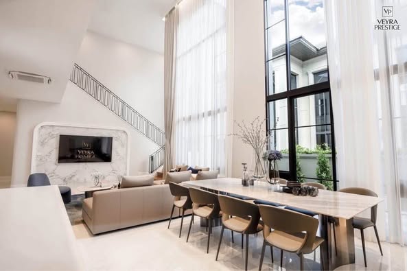 living room and room interior of นาราสิริ กรุงเทพกรีฑา