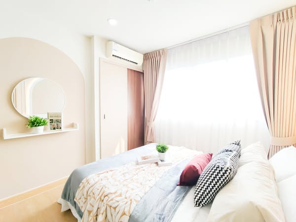 bedroom of Lumpini Ramintra