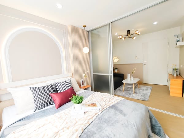 bedroom of Lumpini Ramintra