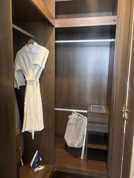 bathroom of Park​ Origin​ Thonglor