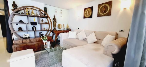 living room of Pattaya Heights Residence