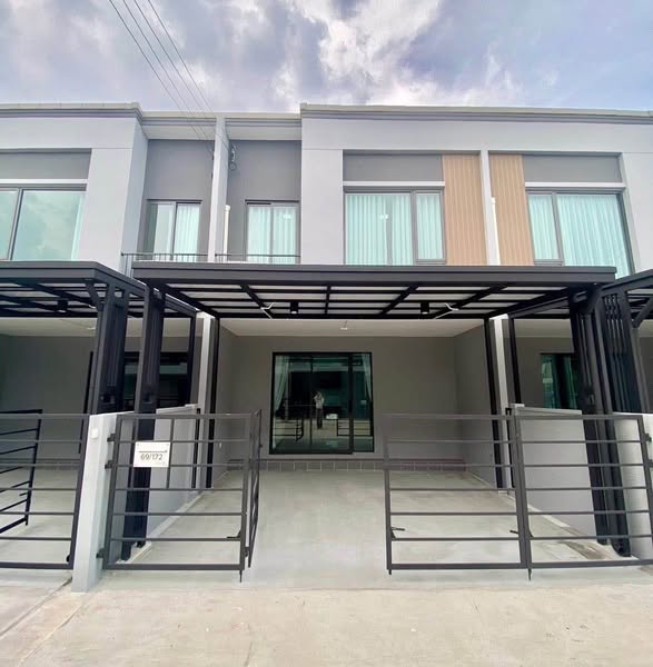 room interior of Pleno Sukhumvit-Bangna 2