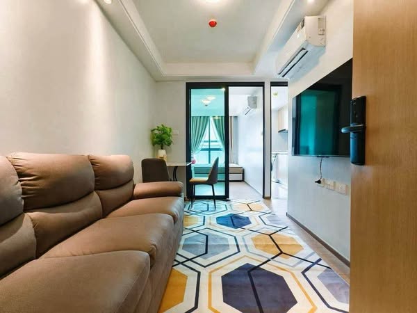 living room of Regal Srinakarin 40