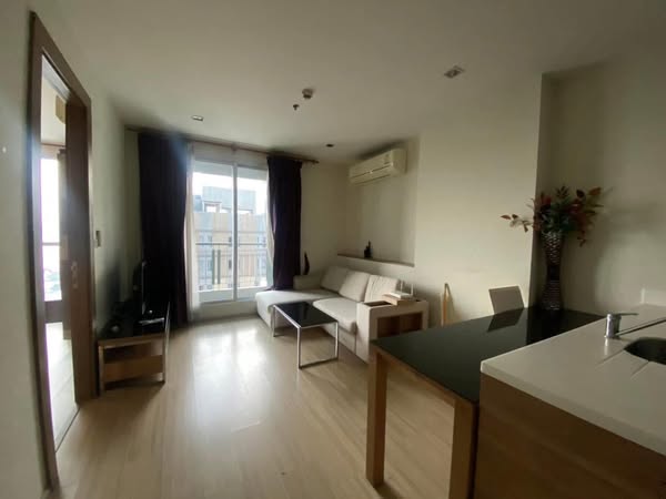 bedroom of RHYTHM Ratchada-Huaykwang