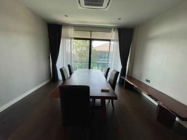 room interior of Setthasiri Krungthep Kreetha 2