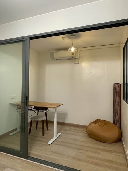 room interior of Siamese Gioia