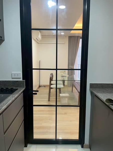 room interior of Siamese Gioia