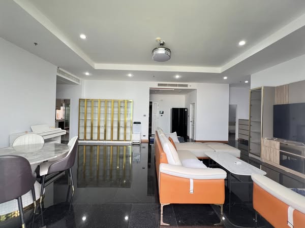 kitchen of Supalai Wellington