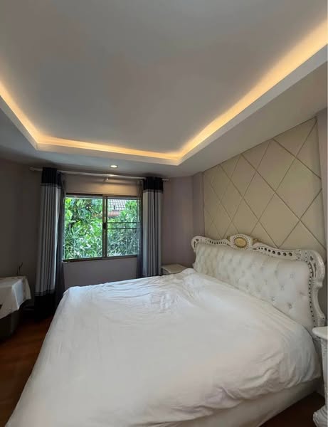 bedroom of Tararom Huamak