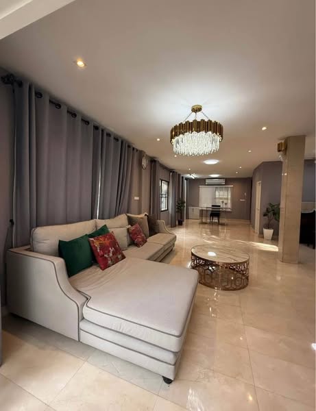 bedroom and living room of Tararom Huamak