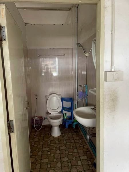 Thai Charoen Commercial Building