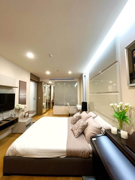 bedroom of The Address Sathorn