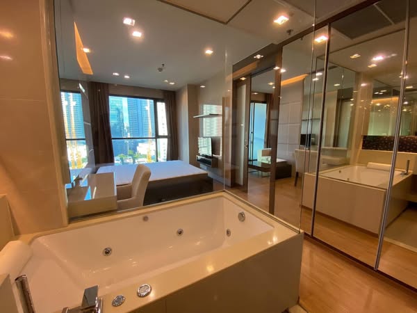 room interior of The Address Sathorn