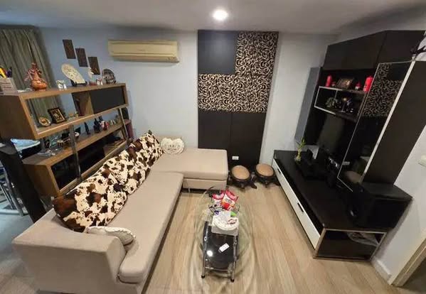 living room and room interior of The Clover