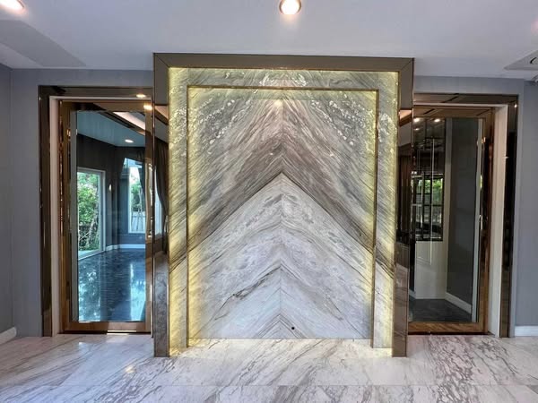 room interior of The Grand Pinklao