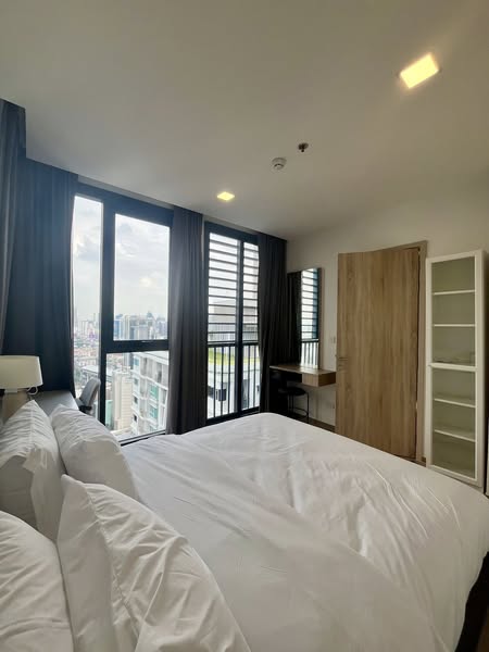 bedroom of The Home @ Thapra