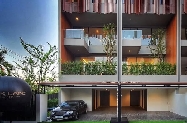 The Park Lane Sukhumvit 105