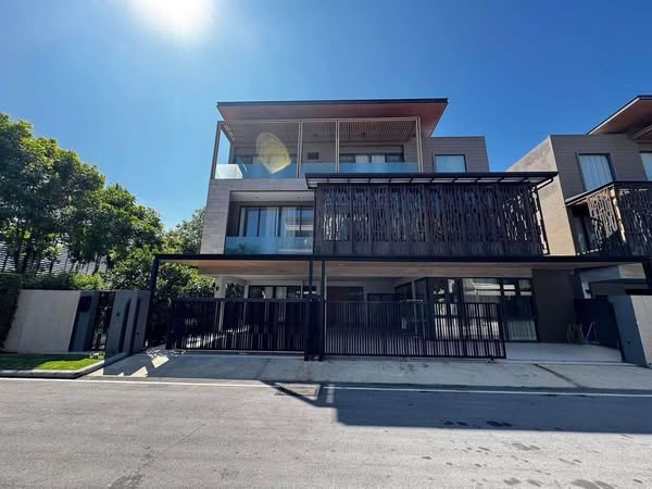 Vana Residence วนา เรสซิเดนซ์ พระราม 9 – ศรีนครินทร์