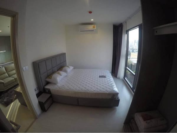 bedroom of Rhythm Sukhumvit 36-38