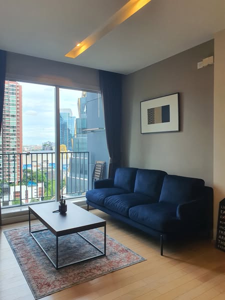 living room of สิริ เพลส กัลปพฤกษ์-สาทร : Siri Place Kalapapruek-Sathorn