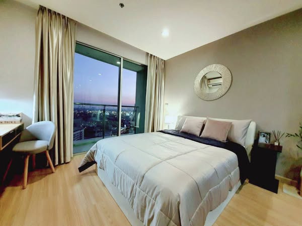 bedroom of Sky Walk Residences