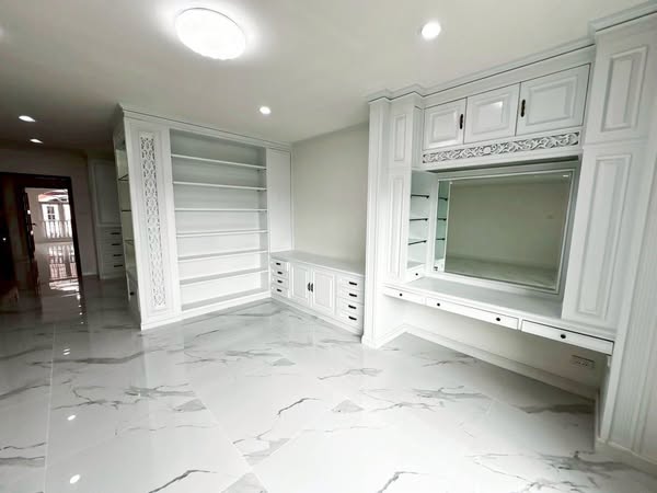 Yenakart Residence | หมู่บ้านเย็นอากาศเรสซิเดนซ์