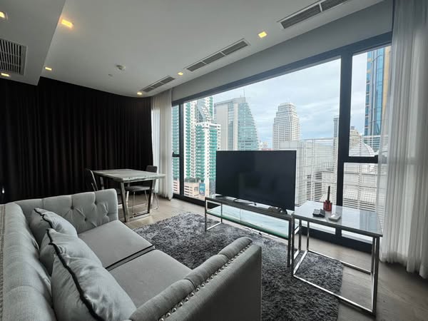 bedroom and living room of Ashton Asoke