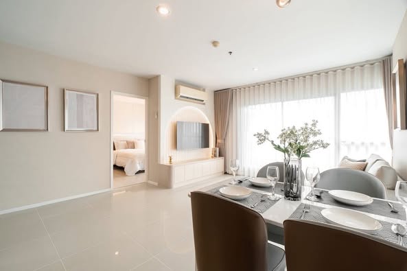 bedroom and living room of Aspire Rama 9