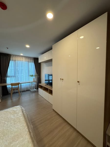 room interior of Aspire Sukhumvit-Rama 4