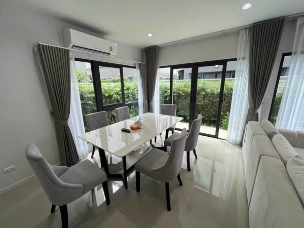living room of Baan Klang Muang The Edition Rama 9-Krungthep Kreetha บ้านกลางเมือง ดิ อิดิชั่น พระราม9-กรุงเทพกรีฑา
