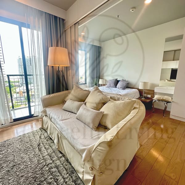 bedroom of Blocs 77