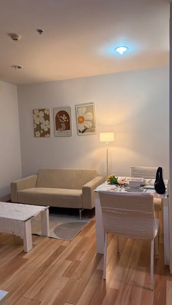 living room of Centric Scene Sukhumvit 64