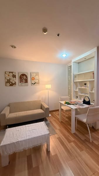 living room and bedroom of Centric Scene Sukhumvit 64
