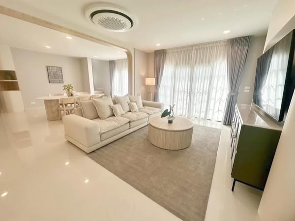 living room of Centro Bangna