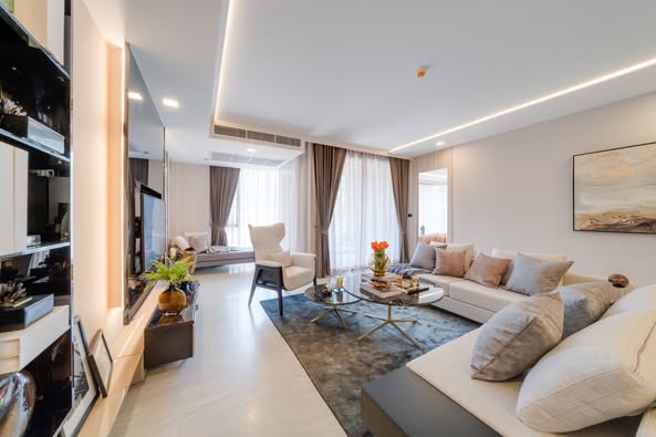 bedroom and living room of Fynn Asoke