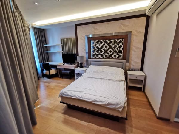 bedroom of H Sukhumvit 43 Condominium
