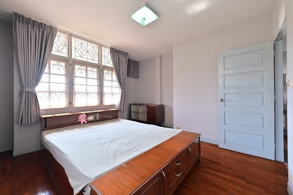 bedroom of Home Place Village